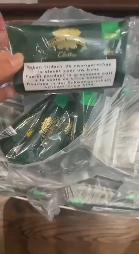 aa3f8548f845c991142afc98b59fa71e43cde7e68a73b8d9fd2285aba7e38045.png Golden Virginia Green Hand Rolling Tobacco 50Gx5 Packs