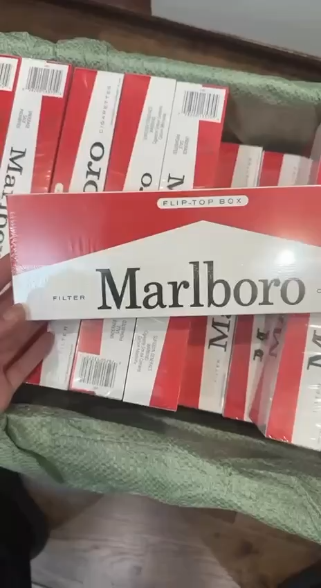 d9c6d1ce2a9cea8d1920f56220ebb374f6c81a63034f4f5dbd44f541b125f480.png Marlboro Red Short(US) 10mg ,20s Cigarettes x 10 Packs /1 Carton